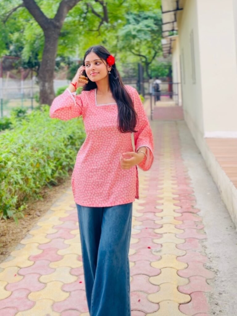 Gulabi Noor – Pink Floral Square Neck Kurti